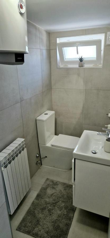 Hotel Sobe Majetic Bizovac Exterior foto