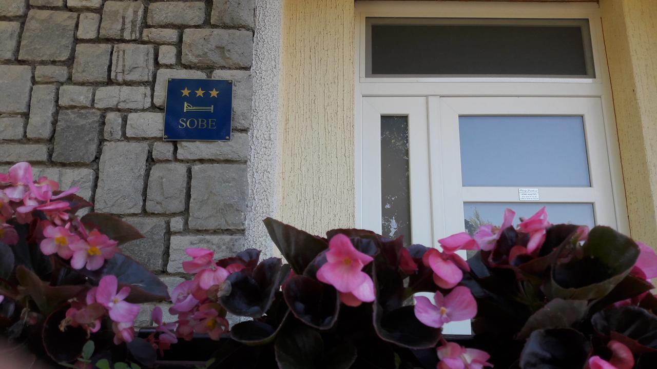 Hotel Sobe Majetic Bizovac Exterior foto